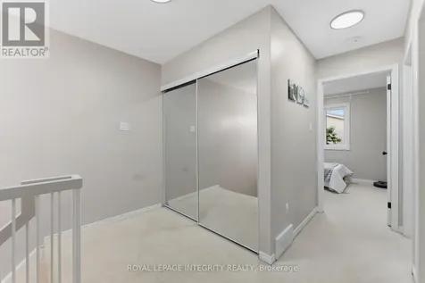 89 Burlington Crescent Ottawa ON K1T 3K5