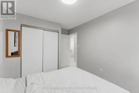 89 Burlington Crescent Ottawa ON K1T 3K5