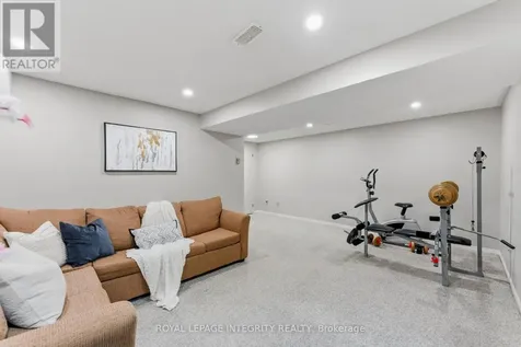 89 Burlington Crescent Ottawa ON K1T 3K5