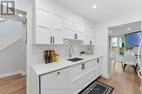 89 Burlington Crescent Ottawa ON K1T 3K5