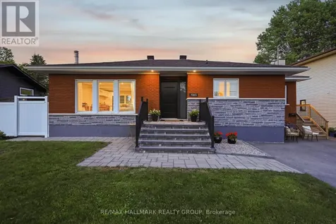 1583 Maxime Street Ottawa ON K1B 3K9