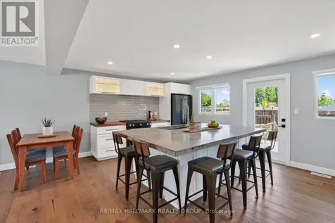 1583 Maxime Street Ottawa ON K1B 3K9