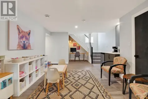 1583 Maxime Street Ottawa ON K1B 3K9