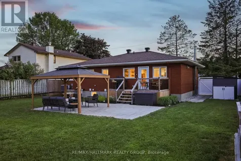 1583 Maxime Street Ottawa ON K1B 3K9
