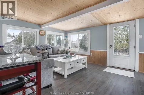 40 Thornhill Crescent Chatham ON N7L 4M3