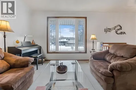 40 Thornhill Crescent Chatham ON N7L 4M3