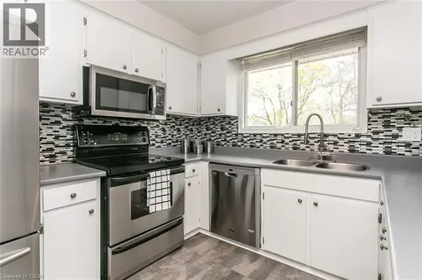 34 Blackhorne Crescent Kitchener ON N2E 1T1