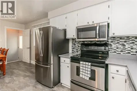 34 Blackhorne Crescent Kitchener ON N2E 1T1