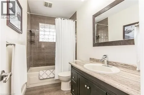 34 Blackhorne Crescent Kitchener ON N2E 1T1