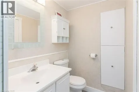 34 Blackhorne Crescent Kitchener ON N2E 1T1