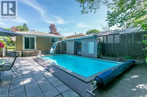 34 Blackhorne Crescent Kitchener ON N2E 1T1