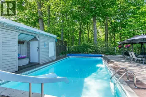 34 Blackhorne Crescent Kitchener ON N2E 1T1