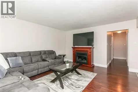 34 Blackhorne Crescent Kitchener ON N2E 1T1
