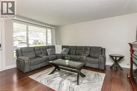 34 Blackhorne Crescent Kitchener ON N2E 1T1