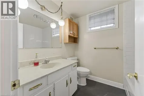 19 Lynwood Drive Hamilton ON L8E 3E7