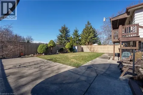 19 Lynwood Drive Hamilton ON L8E 3E7