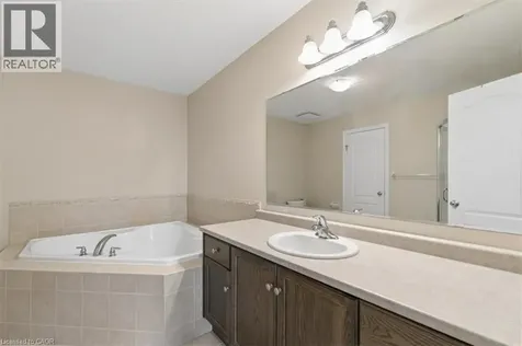 70 Curzon Crescent Guelph ON N1K 1Z8