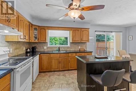 815 Market Street Saugeen Shores ON N0H 2C4
