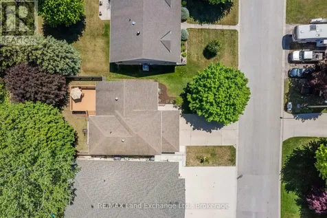815 Market Street Saugeen Shores ON N0H 2C4