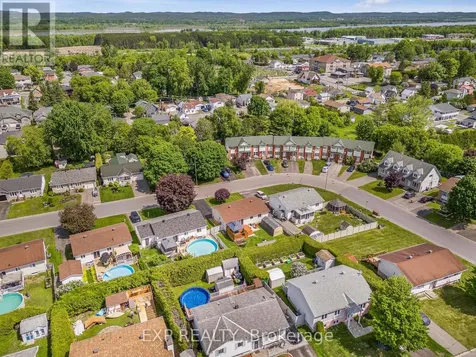 714 Morris Street Clarence-rockland ON K4K 1M9