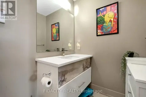 108 Richmond Road Ottawa ON K1Z 0B3
