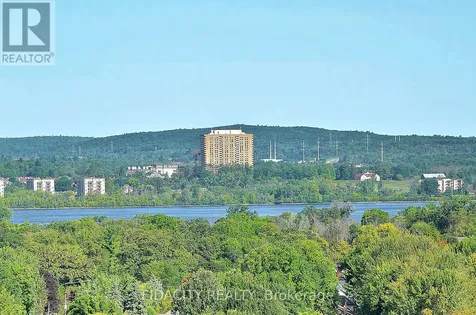108 Richmond Road Ottawa ON K1Z 0B3