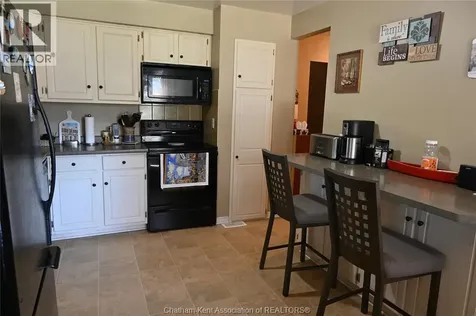 5 Bernard Avenue East Ridgetown ON N0P 2C0