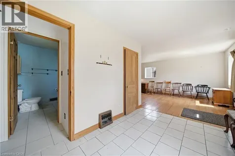 39 Stanley Avenue Kitchener ON N2K 1C4