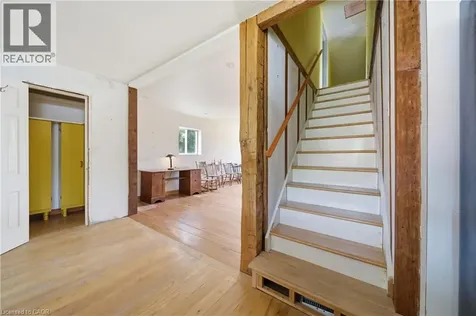 39 Stanley Avenue Kitchener ON N2K 1C4