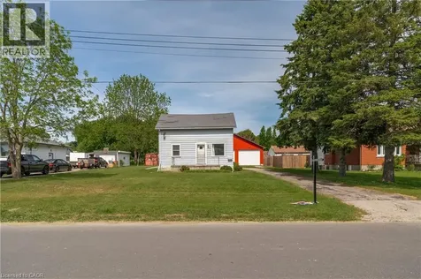 39 Stanley Avenue Kitchener ON N2K 1C4