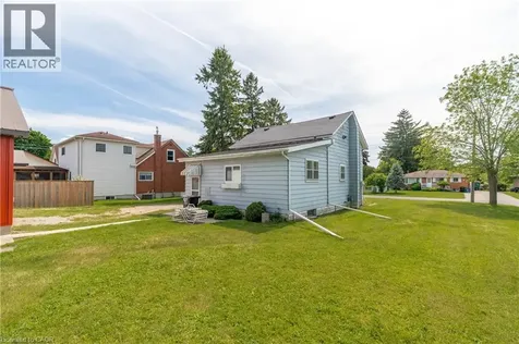 39 Stanley Avenue Kitchener ON N2K 1C4