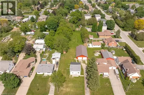 39 Stanley Avenue Kitchener ON N2K 1C4