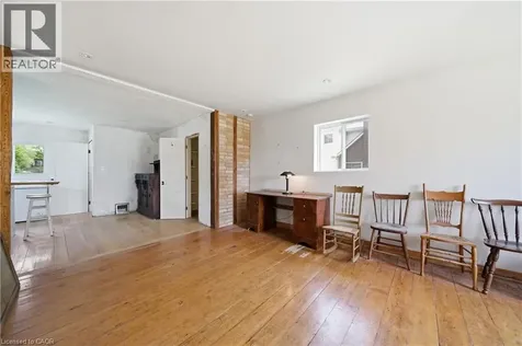 39 Stanley Avenue Kitchener ON N2K 1C4