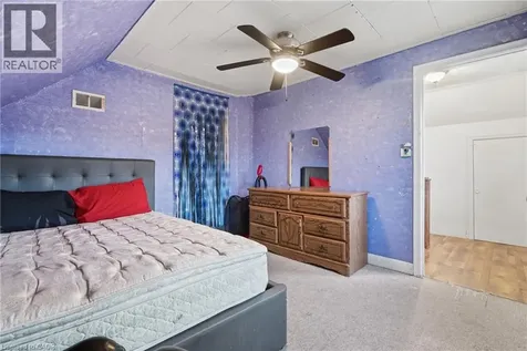 549 Weber Street East Kitchener ON N2H 1E9