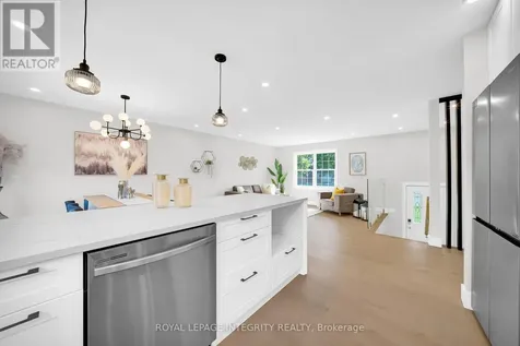 53 Overlake Drive Ottawa ON K2E 5V4