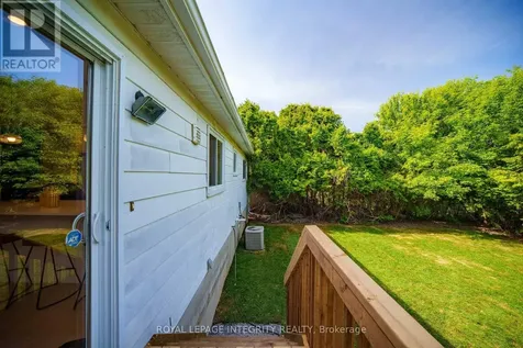 53 Overlake Drive Ottawa ON K2E 5V4