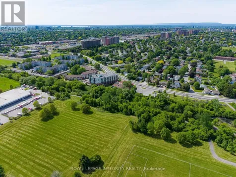 53 Overlake Drive Ottawa ON K2E 5V4