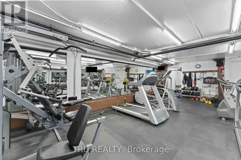 PH6-158C Mcarthur Avenue Ottawa ON K1L 8E7