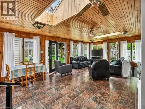 63 Harrison Avenue Welland ON L3B 1C3