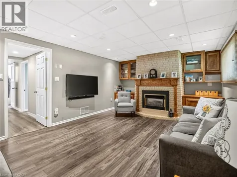 63 Harrison Avenue Welland ON L3B 1C3
