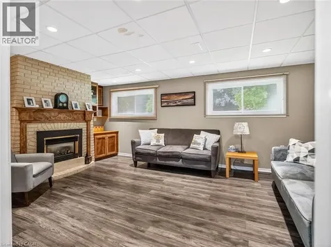 63 Harrison Avenue Welland ON L3B 1C3