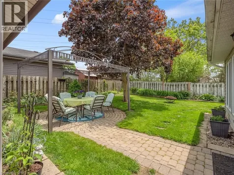 63 Harrison Avenue Welland ON L3B 1C3