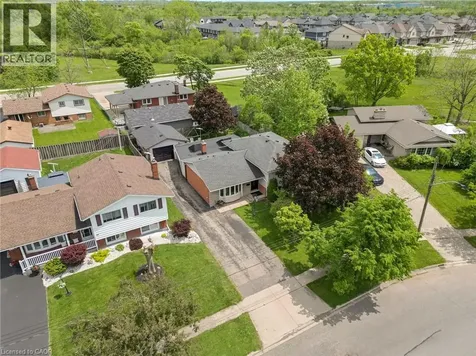 63 Harrison Avenue Welland ON L3B 1C3