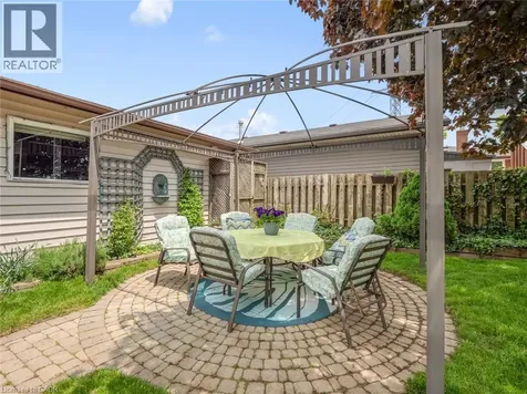63 Harrison Avenue Welland ON L3B 1C3