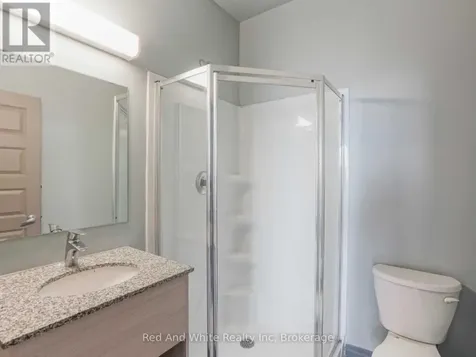 8 Hickory Street West Waterloo ON N2L 3H6