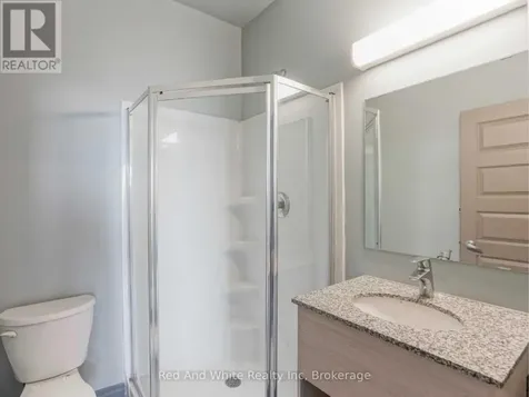 8 Hickory Street West Waterloo ON N2L 3H6