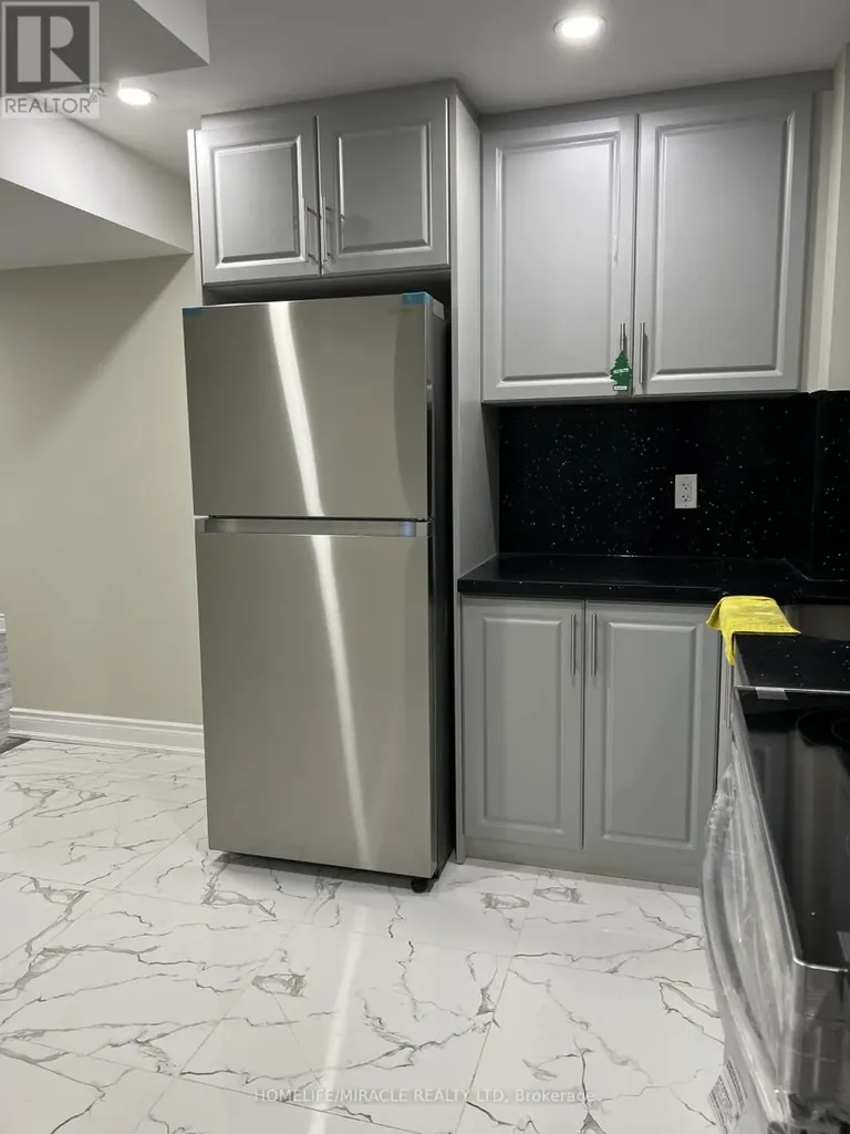 3021 Hollyberry Trail Pickering ON L0H 1J0