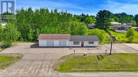 2427 Petawawa Boulevard Petawawa ON K8H 2Z4