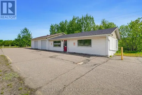 2427 Petawawa Boulevard Petawawa ON K8H 2Z4