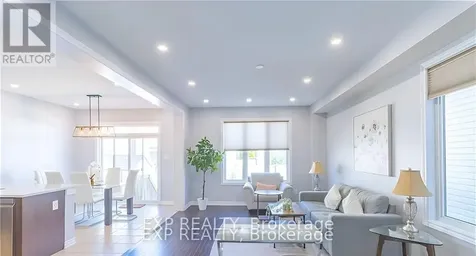 320 Autumnfield Street Ottawa ON K2M 0J4